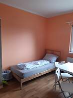 2-Rent Group Hostel Rooms&Apartments TUB19A