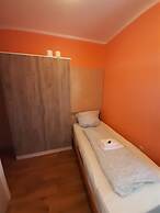 2-Rent Group Hostel Rooms&Apartments TUB19A