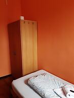 2-Rent Group Hostel Rooms&Apartments TUB19A