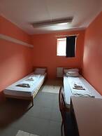 2-Rent Group Hostel Rooms&Apartments TUB19A