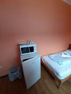 2-Rent Group Hostel Rooms&Apartments TUB19A