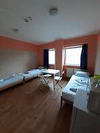2-Rent Group Hostel Rooms&Apartments TUB19A