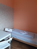2-Rent Group Hostel Rooms&Apartments TUB19A