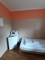 2-Rent Group Hostel Rooms&Apartments TUB19A