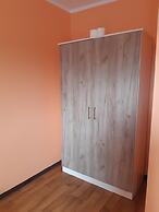 2-Rent Group Hostel Rooms&Apartments TUB19A
