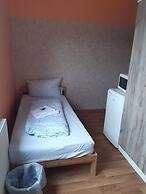 2-Rent Group Hostel Rooms&Apartments TUB19A