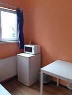 2-Rent Group Hostel Rooms&Apartments TUB19A