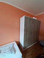 2-Rent Group Hostel Rooms&Apartments TUB19A