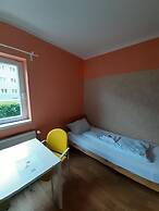 2-Rent Group Hostel Rooms&Apartments TUB19A