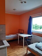 2-Rent Group Hostel Rooms&Apartments TUB19A