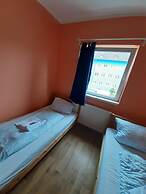 2-Rent Group Hostel Rooms&Apartments TUB19A