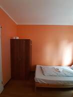 2-Rent Group Hostel Rooms&Apartments TUB19A