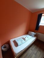 2-Rent Group Hostel Rooms&Apartments TUB19A