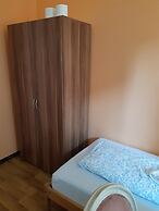 2-Rent Group Hostel Rooms&Apartments TUB19A