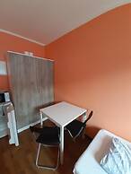2-Rent Group Hostel Rooms&Apartments TUB19A