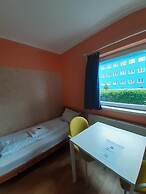 2-Rent Group Hostel Rooms&Apartments TUB19A