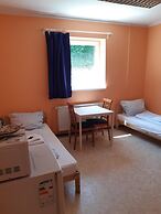 2-Rent Group Hostel Rooms&Apartments TUB19A