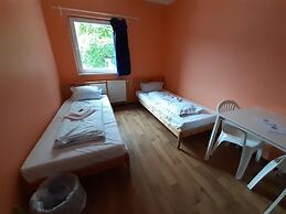2-Rent Group Hostel Rooms&Apartments TUB19A
