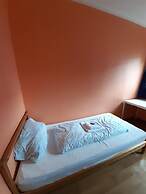 2-Rent Group Hostel Rooms&Apartments TUB19A