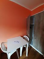 2-Rent Group Hostel Rooms&Apartments TUB19A