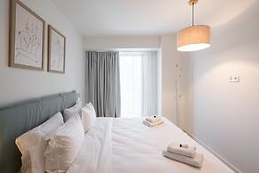 LIV Athinum 1 - Luxury Apartment 2B