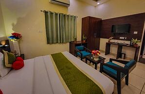 Hotel Paradise Inn