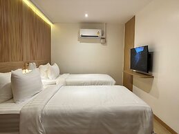 Winston Hotel