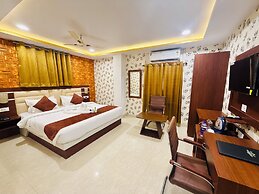 Hotel Golden Crystal