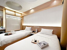 Thrive Hotel