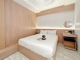 Thrive Hotel