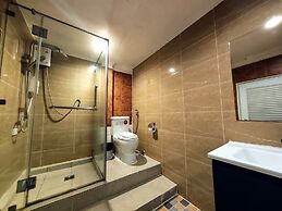 Thrive Hotel