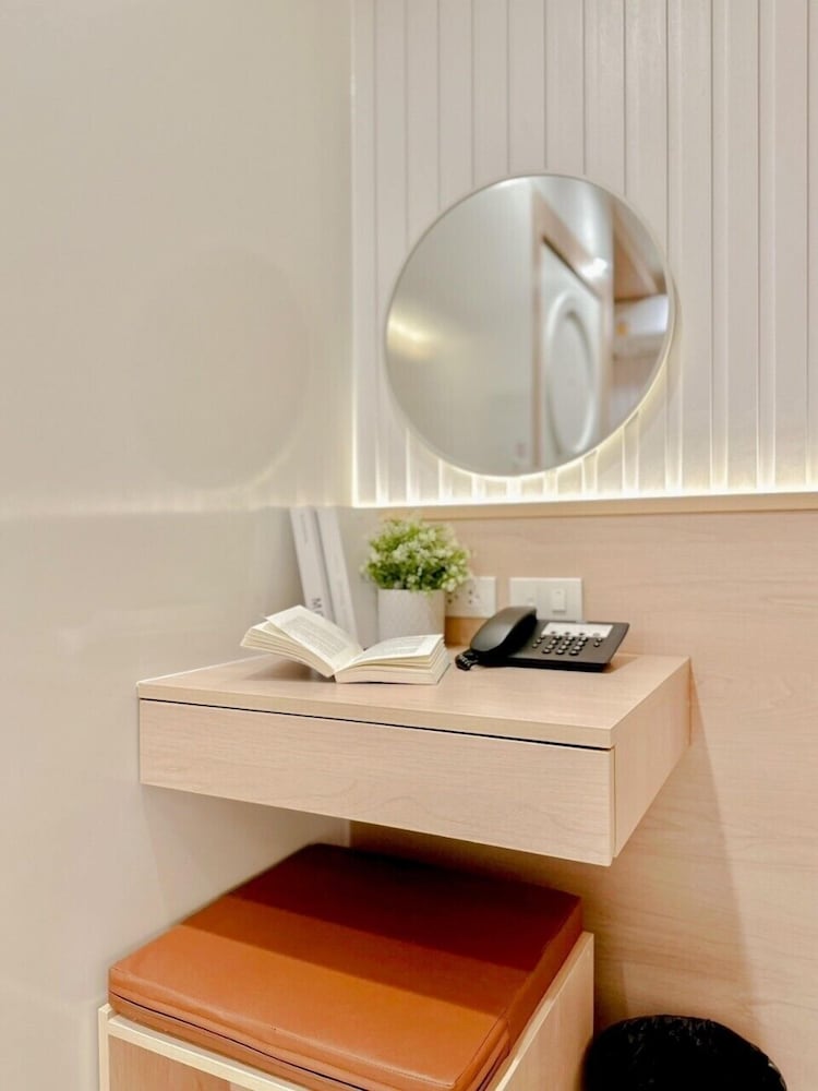Thrive Hotel