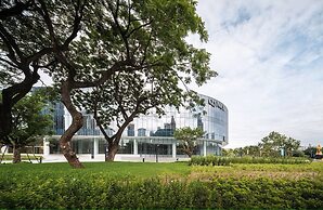 Thrive Hotel