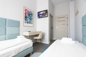 Moon ApartHotel