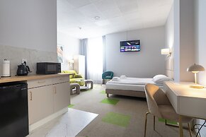 Moon ApartHotel