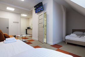Moon ApartHotel