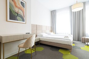 Moon ApartHotel