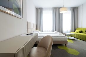 Moon ApartHotel