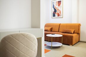 Moon ApartHotel