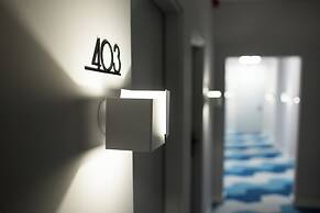 Moon ApartHotel
