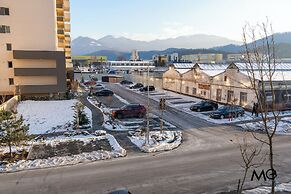 MoHost Urban Plaza