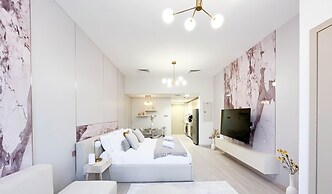Stylish Ground-floor Studio JVC