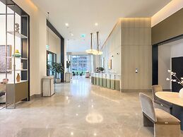 Delujo Stays – Burj Crown Collection
