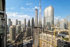 Delujo Stays – Burj Crown Collection