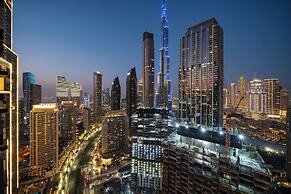Delujo Stays – Burj Crown Collection