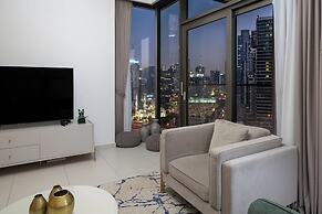 Delujo Stays – Burj Crown Collection