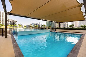 Delujo Stays – Burj Crown Collection