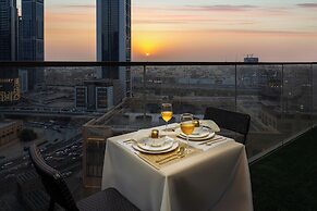 Delujo Stays – Burj Crown Collection