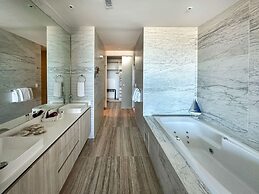 2BR Iconic Oceanfront Escape