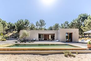 Melides Premium Villa With Pool by Homing
